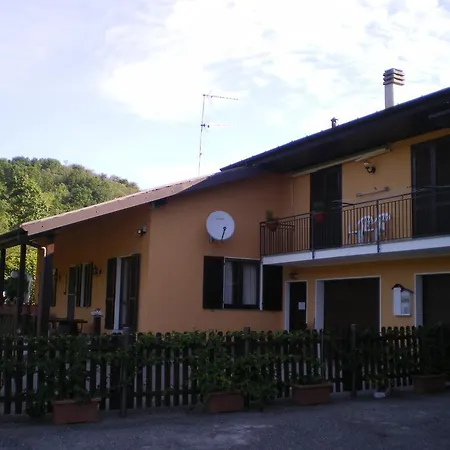 לינה וארוחת בוקר La Quiete Invorio Inferiore